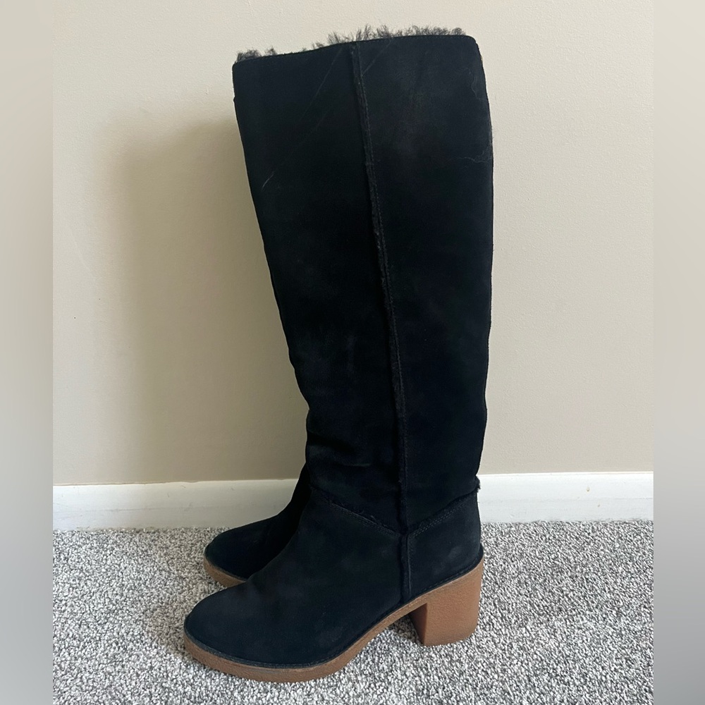 Ugg Suede Boots